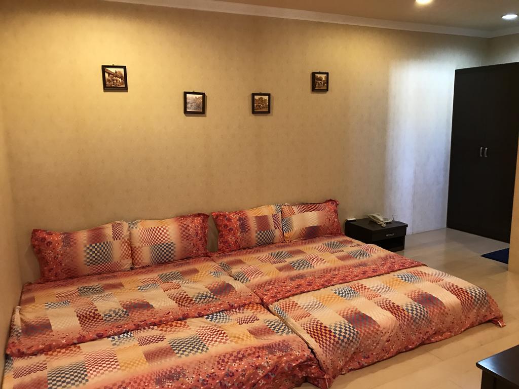 Hefeng Ting Homestay 헝춘 외부 사진